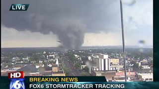 This is what a mile-wide tornado looks like in HD